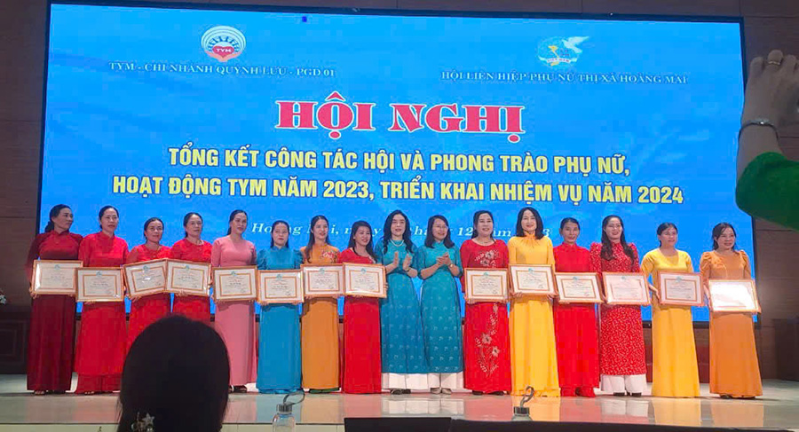 Vi&ecirc;n nghệ mật ong tại Nghệ An