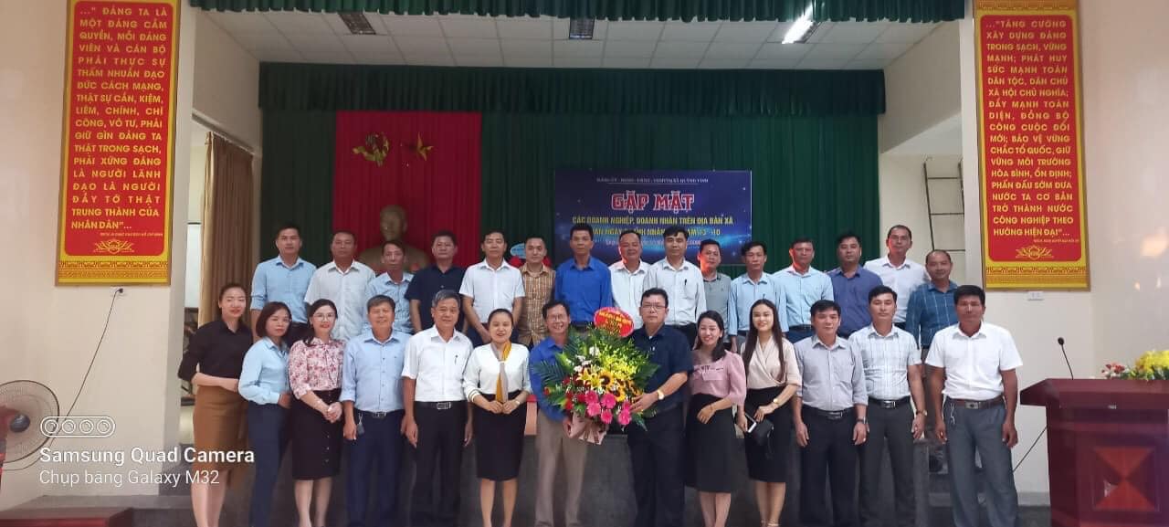 UBND x&atilde; Quỳnh vinh tổ chức buổi gặp mặt c&aacute;c doanh nghi&ecirc;p,  nh&acirc;n ng&agrave;y doanh nh&acirc;n